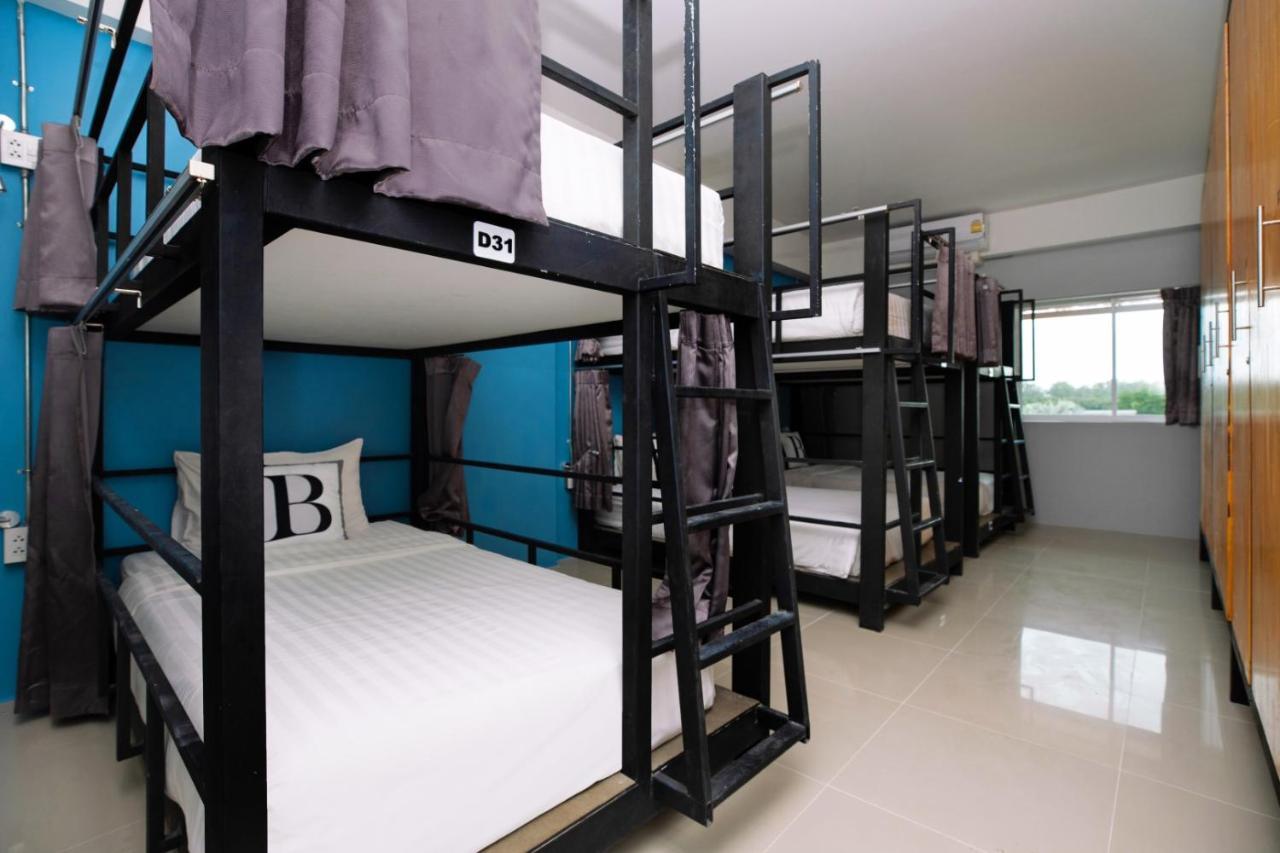 Nai Yang Beach Bell Lifestyle Hostel Phuket מראה חיצוני תמונה